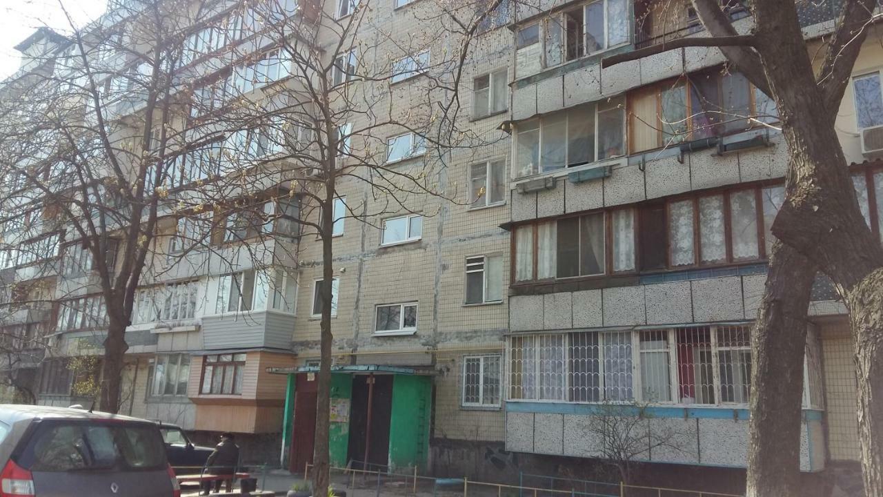 1к оболонь- м.минская и героев днепра Apartment *